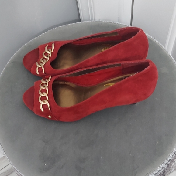 CHAIN EMBELLISHMENT❤️Aerosoles/Suede Shoes.❤ NWOT - Picture 3 of 9